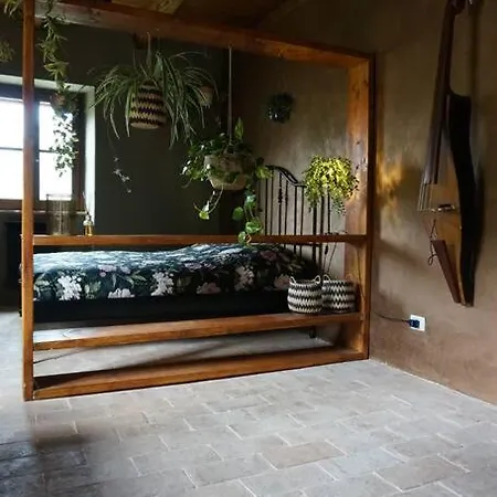 1. Studio With A Pretty View, Civita Di Bagnoregio